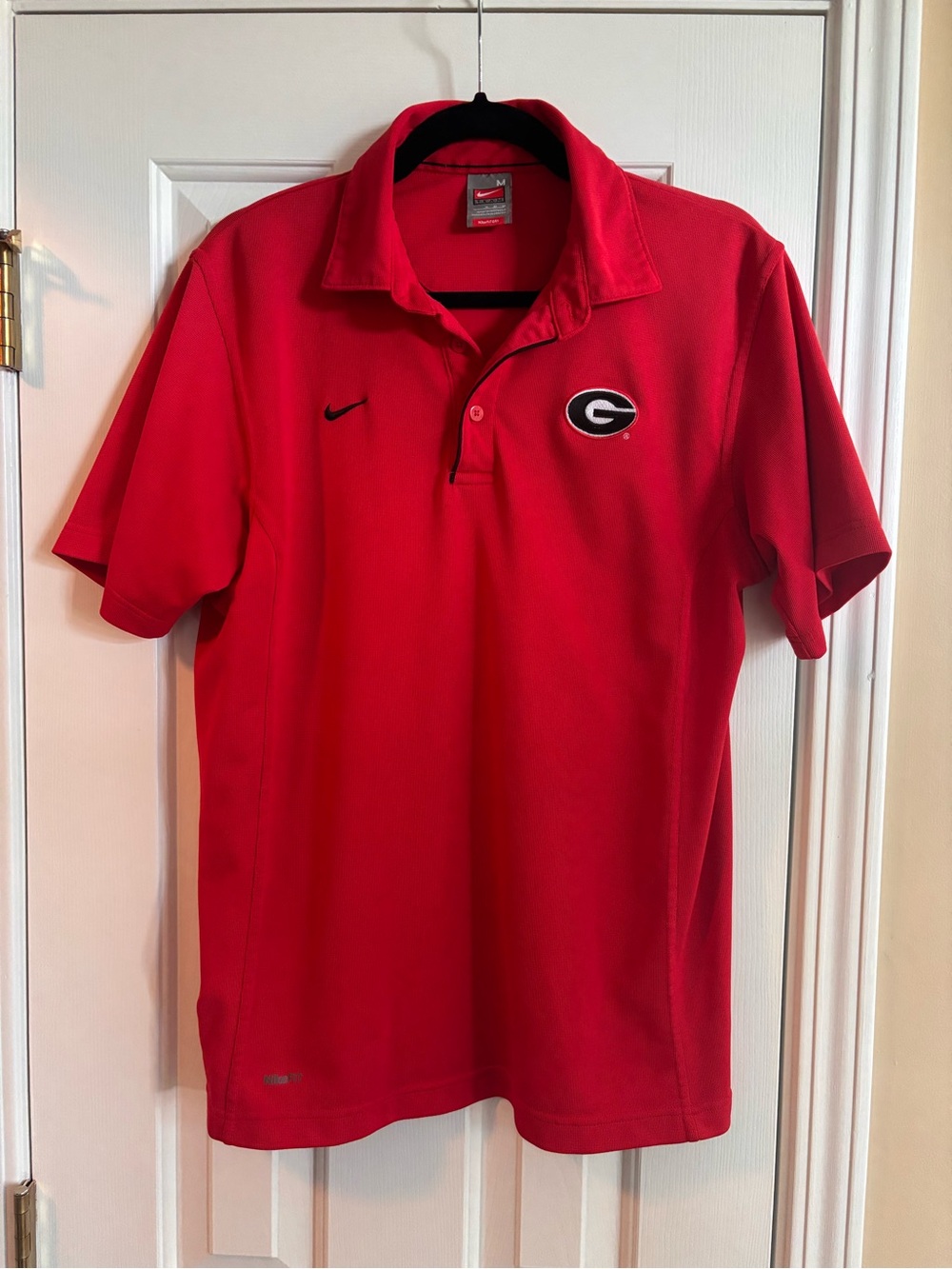 Nike University of Georgia Bulldogs Fit Dry Golf Shirt Men’s Medium